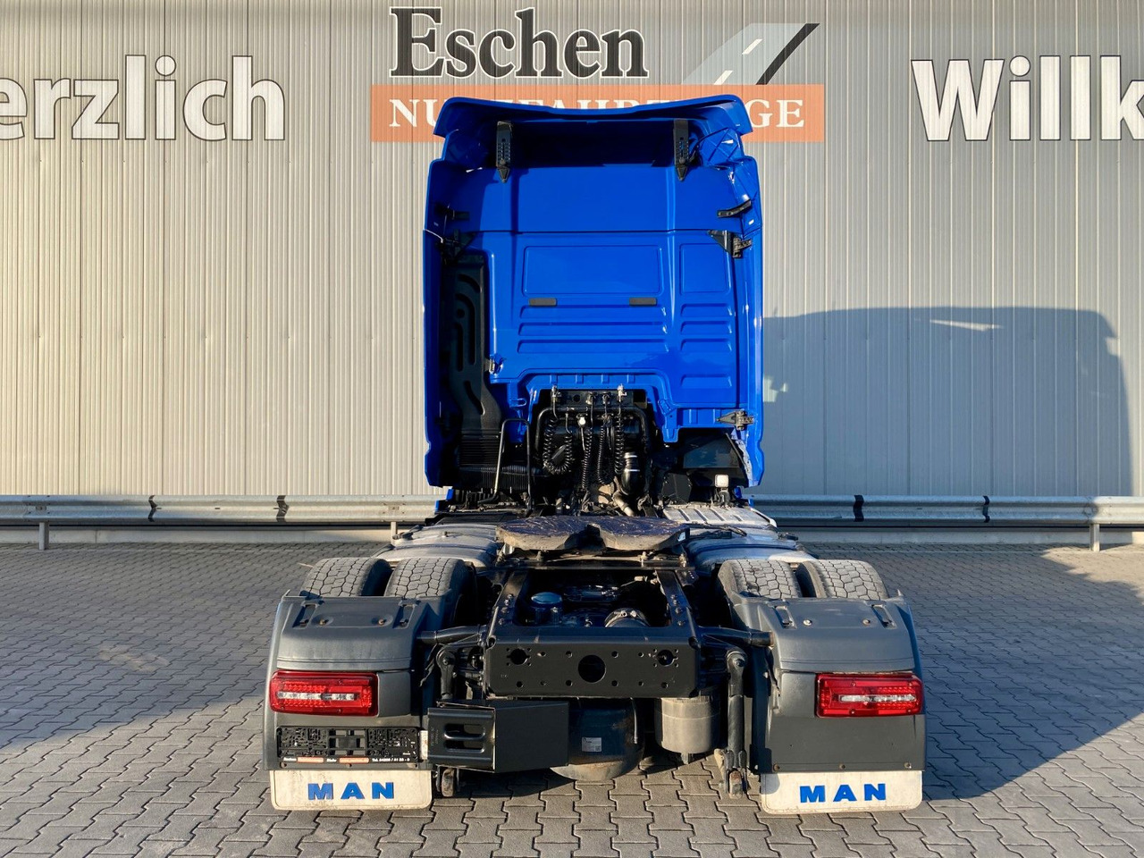 MAN TGX 18.510 |TG3*GM-Kabine*Retarder*ACC*Navi*1.Hd - Vlačilec: slika 4 MAN TGX 18.510 |TG3*GM-Kabine*Retarder*ACC*Navi*1.Hd - Vlačilec: slika 4