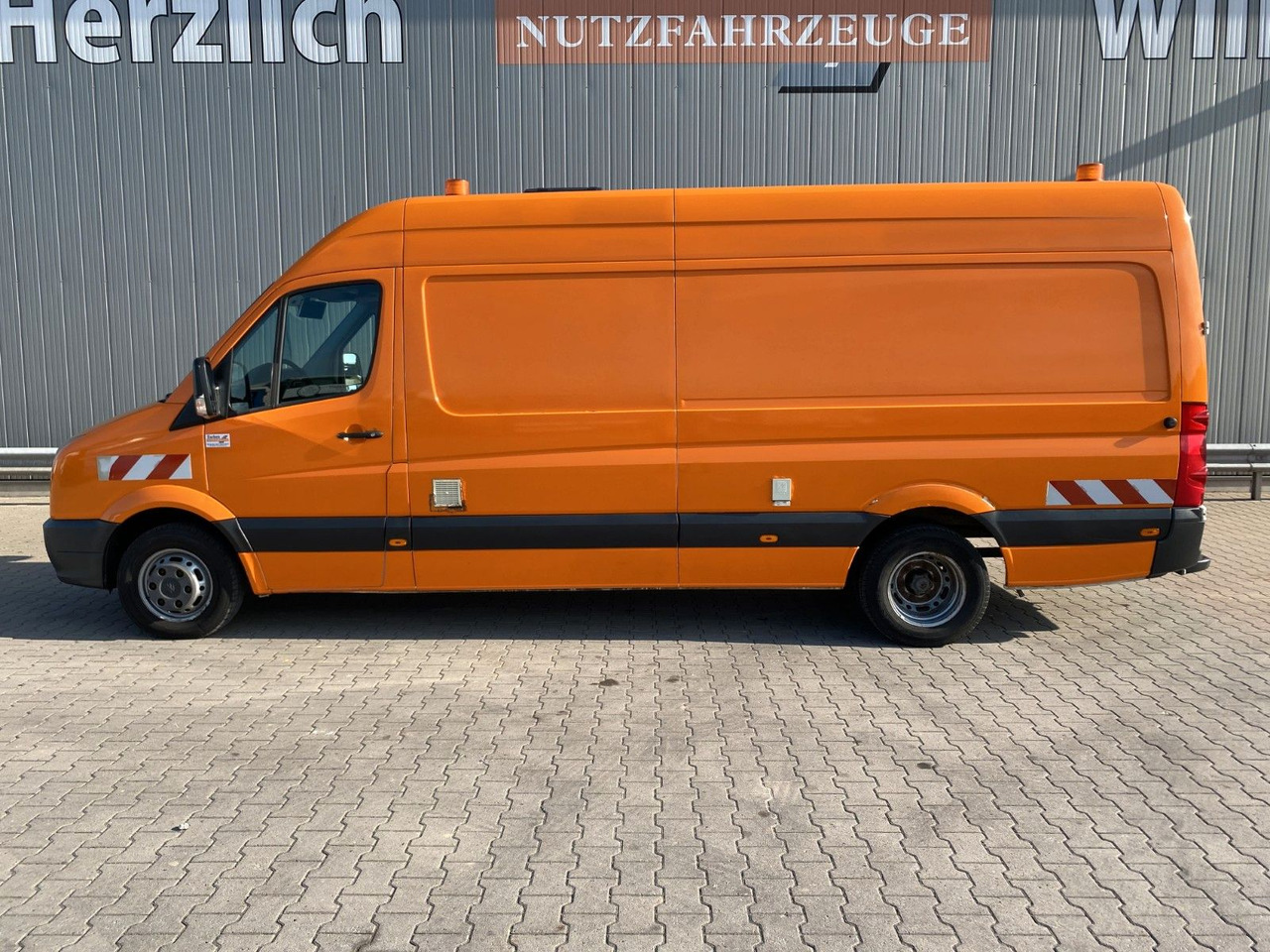 Volkswagen Crafter Kamerawagen | PC-Setup*Standklima*AHK - Furgon: slika 2 Volkswagen Crafter Kamerawagen | PC-Setup*Standklima*AHK - Furgon: slika 2