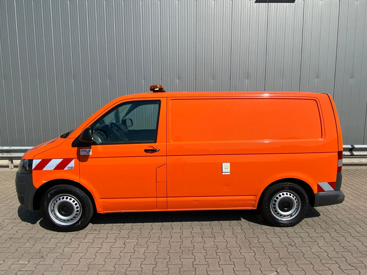 Volkswagen T5 Kanalfahrzeug | IBAK-Anlage*Schiebetür*Klima - Potniški kombi: slika 3 Volkswagen T5 Kanalfahrzeug | IBAK-Anlage*Schiebetür*Klima - Potniški kombi: slika 3
