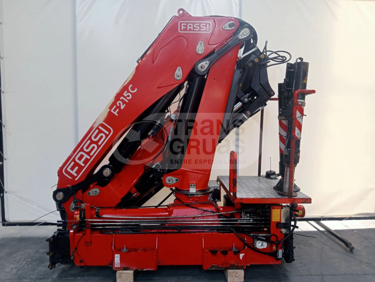 Grúa hidráulica Fassi F215AC.2.24 - Paletno dvigalo: slika 1 Grúa hidráulica Fassi F215AC.2.24 - Paletno dvigalo: slika 1