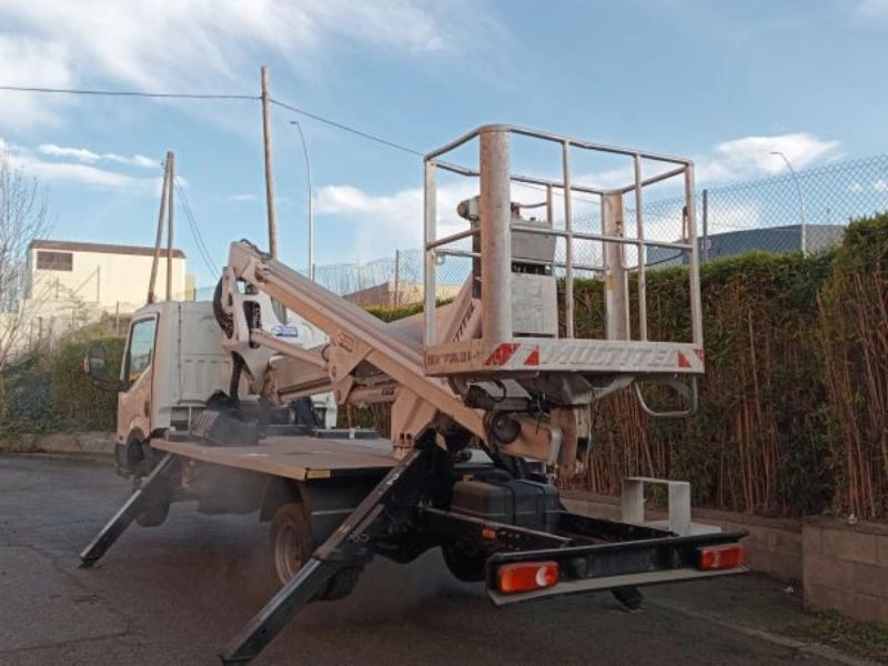 MULTITEL NISSAN NT 400 + HX 195 - Dvižna ploščad montirana na tovornjak: slika 4 MULTITEL NISSAN NT 400 + HX 195 - Dvižna ploščad montirana na tovornjak: slika 4