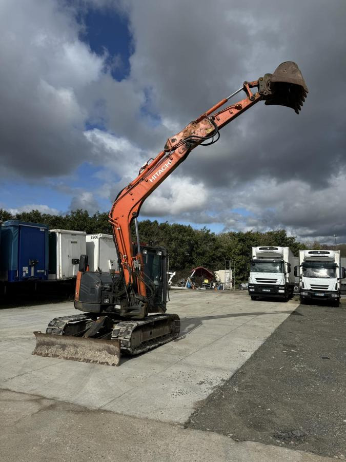 Hitachi ZX85USB-5A - Bager goseničar: slika 4 Hitachi ZX85USB-5A - Bager goseničar: slika 4