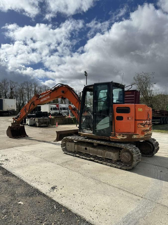 Hitachi ZX85USB-5A - Bager goseničar: slika 2 Hitachi ZX85USB-5A - Bager goseničar: slika 2