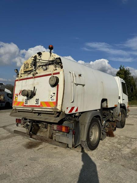 Mercedes Atego - Vozilo za pometanje: slika 3 Mercedes Atego - Vozilo za pometanje: slika 3