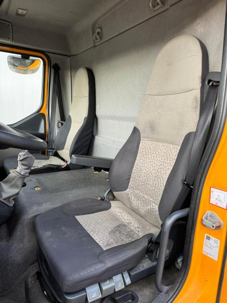 Renault Midlum 220 - Tovornjak zabojnik: slika 4 Renault Midlum 220 - Tovornjak zabojnik: slika 4