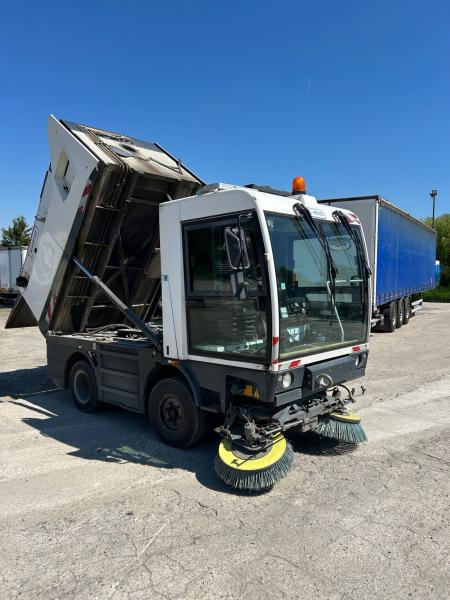 Schmidt Clingo 500 Compact 400 - Vozilo za pometanje: slika 5 Schmidt Clingo 500 Compact 400 - Vozilo za pometanje: slika 5