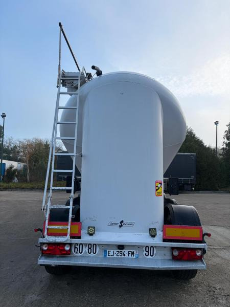 Spitzer - Polprikolica cisterna: slika 4 Spitzer - Polprikolica cisterna: slika 4