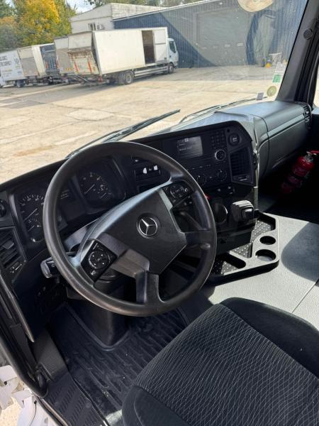 Mercedes Arocs 2045 - Vlačilec: slika 4 Mercedes Arocs 2045 - Vlačilec: slika 4