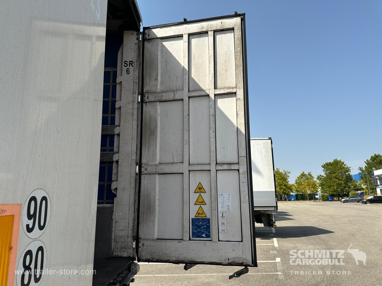 KRONE Curtainsider Dropside - Polprikolica s ponjavo: slika 4 KRONE Curtainsider Dropside - Polprikolica s ponjavo: slika 4