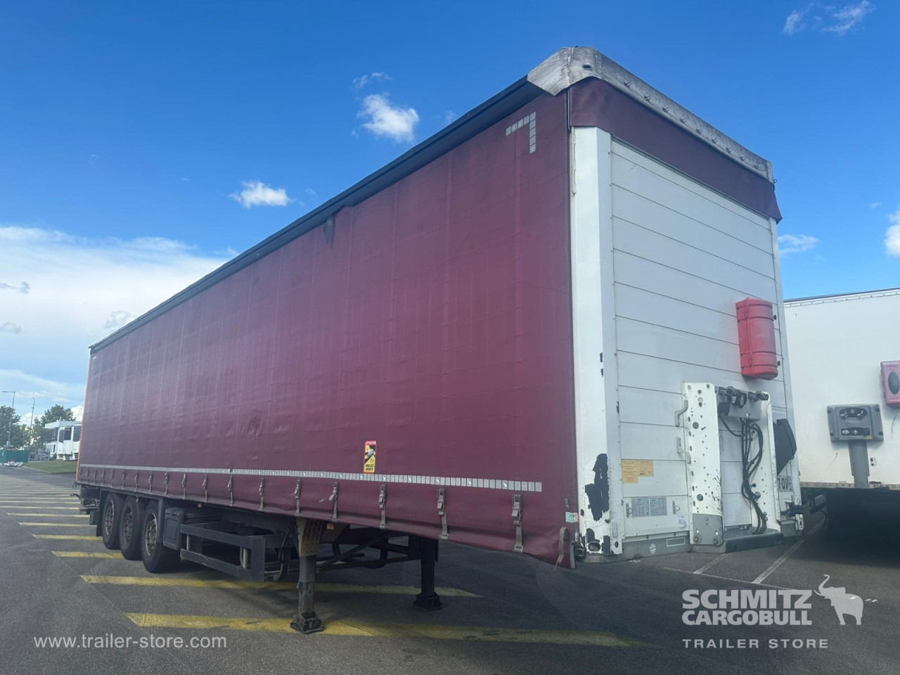 SCHMITZ Curtainsider Standard Taillift - Polprikolica s ponjavo: slika 1 SCHMITZ Curtainsider Standard Taillift - Polprikolica s ponjavo: slika 1