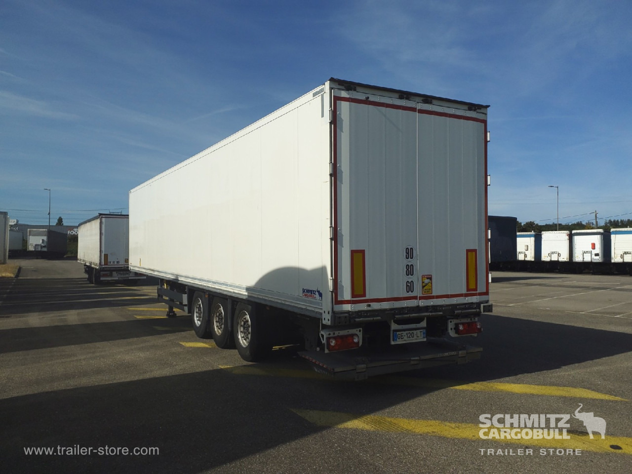 SCHMITZ Dryfreight Standard Taillift - Polprikolica zabojnik: slika 1 SCHMITZ Dryfreight Standard Taillift - Polprikolica zabojnik: slika 1