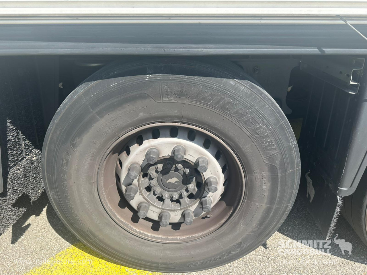 SCHMITZ Frigo standard Taillift - Izotermična polprikolica: slika 3 SCHMITZ Frigo standard Taillift - Izotermična polprikolica: slika 3