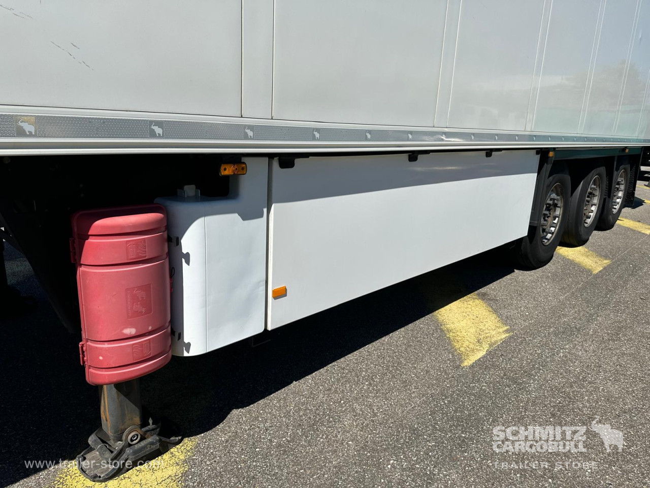 SCHMITZ Reefer Multitemp Double deck Taillift - Izotermična polprikolica: slika 4 SCHMITZ Reefer Multitemp Double deck Taillift - Izotermična polprikolica: slika 4