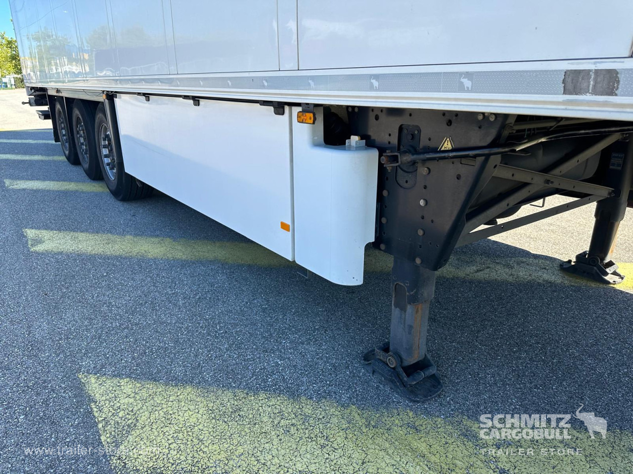 SCHMITZ Reefer Multitemp Double deck Taillift - Izotermična polprikolica: slika 3 SCHMITZ Reefer Multitemp Double deck Taillift - Izotermična polprikolica: slika 3