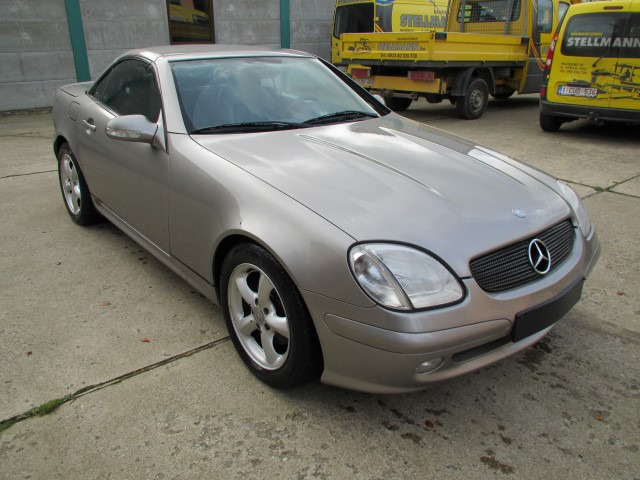 Mercedes SLK 200 - Avtomobil: slika 2 Mercedes SLK 200 - Avtomobil: slika 2
