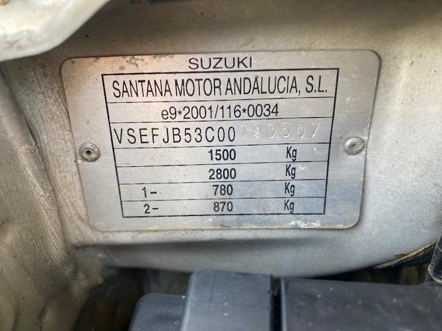 Suzuki Jimny - Avtomobil: slika 5 Suzuki Jimny - Avtomobil: slika 5