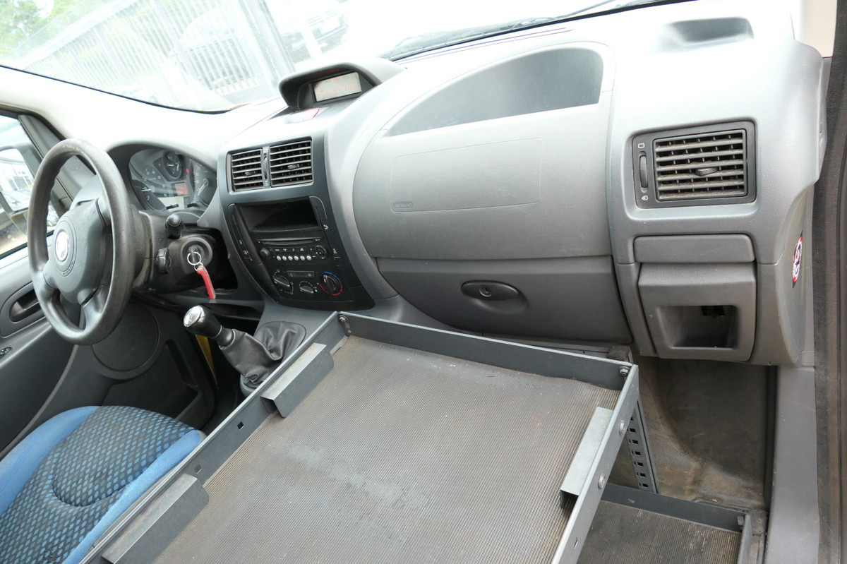 Interior photo 1: FIAT Scudo 12 L2H1 COC lizing FIAT Scudo 12 L2H1 COC