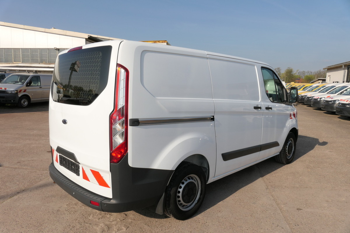 FORD Transit Custom 290 2.0 TDCi KLIMA TEMPOMAT AHK W - Mali kombi: slika 4 FORD Transit Custom 290 2.0 TDCi KLIMA TEMPOMAT AHK W - Mali kombi: slika 4