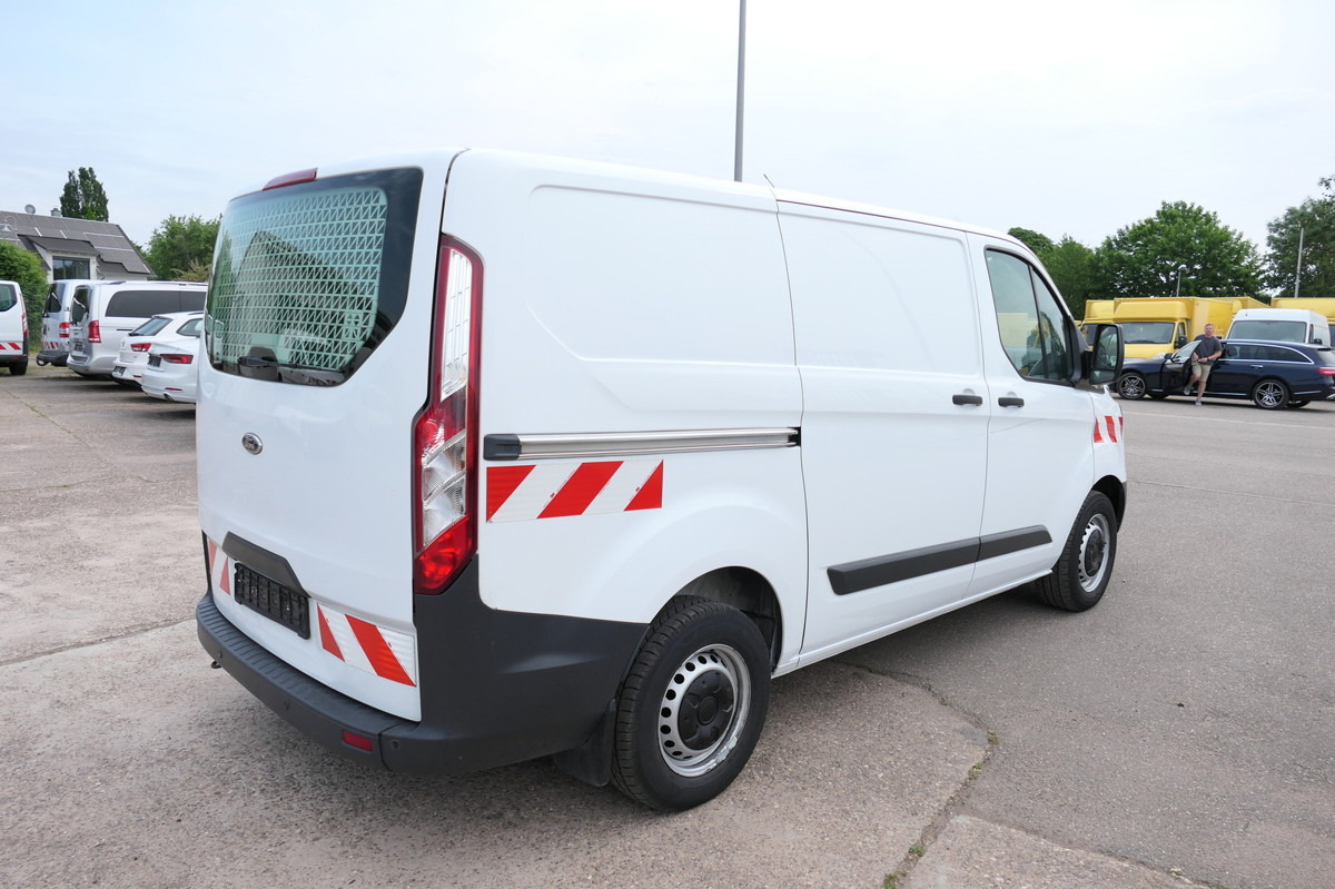 FORD Transit Custom 290 2.0 TDCi KLIMA WERKSTATTEINBA - Mali kombi: slika 4 FORD Transit Custom 290 2.0 TDCi KLIMA WERKSTATTEINBA - Mali kombi: slika 4