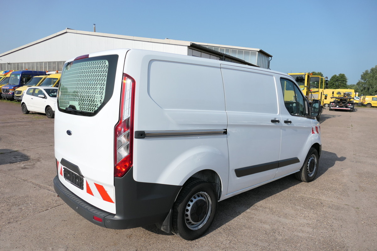 FORD Transit Custom 290 2.0 TDCi KLIMA WERKSTATTEINBA - Mali kombi: slika 4 FORD Transit Custom 290 2.0 TDCi KLIMA WERKSTATTEINBA - Mali kombi: slika 4