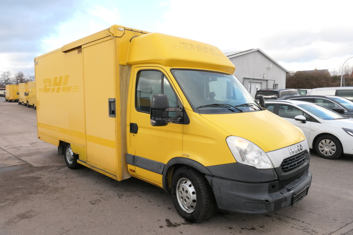 IVECO Daily 35 S11 C30C AUTOMATIK KAMERA MAXI KAMERA R - Dostavno vozilo z zabojnikom: slika 1 IVECO Daily 35 S11 C30C AUTOMATIK KAMERA MAXI KAMERA R - Dostavno vozilo z zabojnikom: slika 1