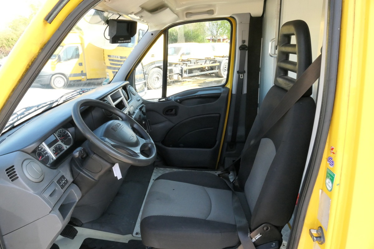 Dostavno vozilo z zabojnikom IVECO Daily 35 S11 C30C AUTOMATIK KAMERA MAXI Regale D: slika 8