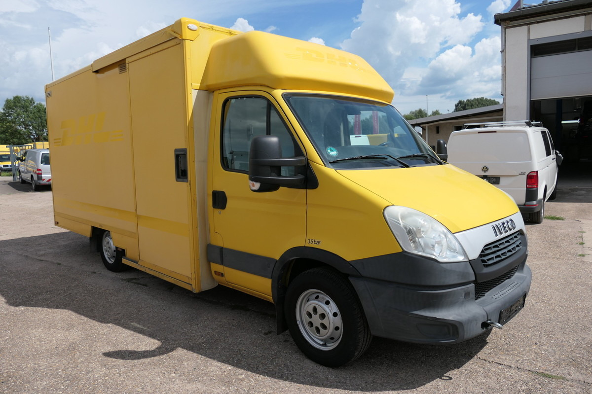 IVECO Daily 35 S11 C30C AUTOMATIK KAMERA Regale LUFT D - Dostavno vozilo z zabojnikom: slika 2 IVECO Daily 35 S11 C30C AUTOMATIK KAMERA Regale LUFT D - Dostavno vozilo z zabojnikom: slika 2