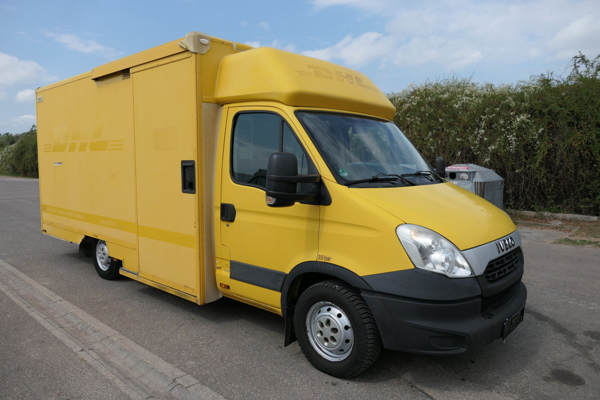 IVECO Daily 35 S11 C30C AUTOMATIK KAMERA Regale LUFT D - Dostavno vozilo z zabojnikom: slika 1 IVECO Daily 35 S11 C30C AUTOMATIK KAMERA Regale LUFT D - Dostavno vozilo z zabojnikom: slika 1