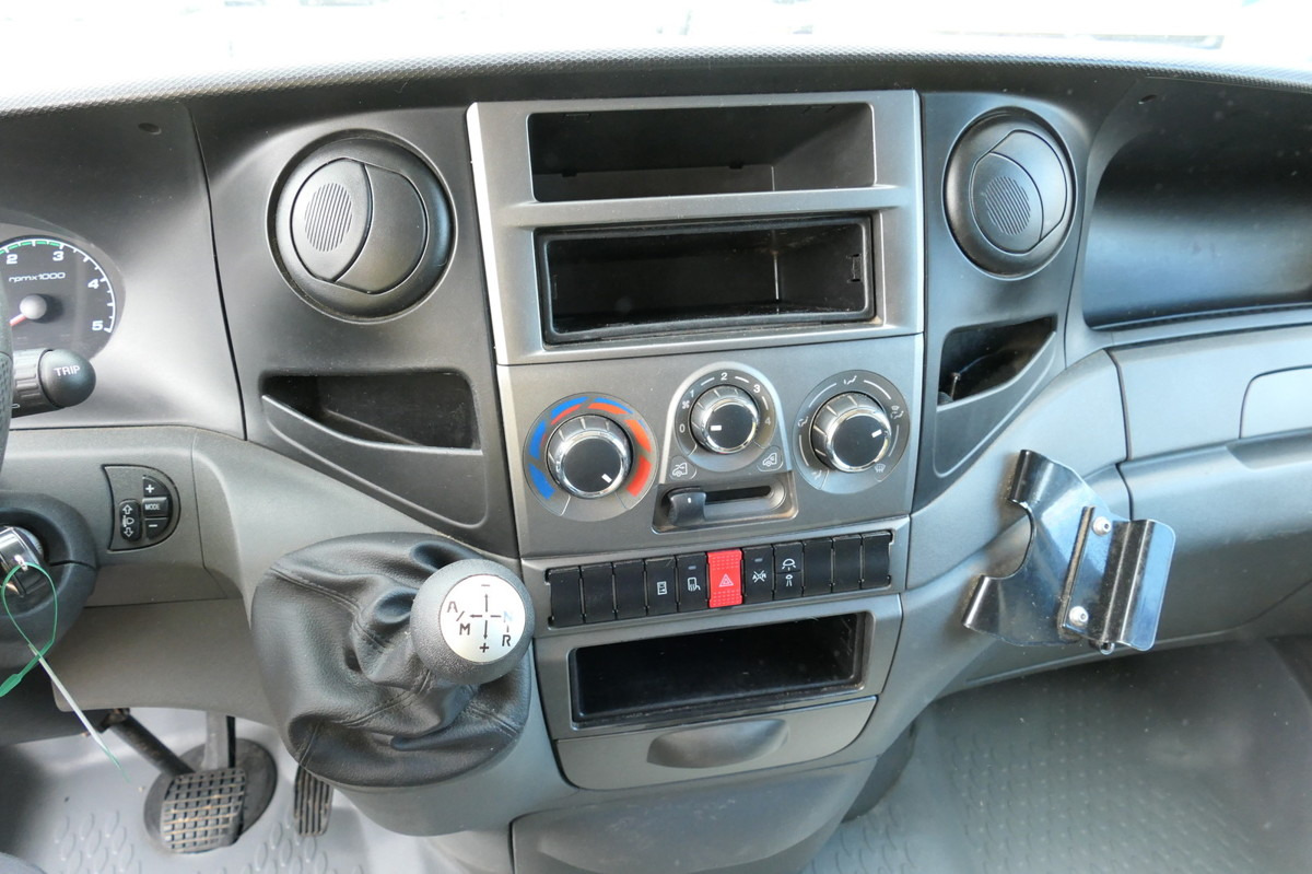 IVECO Daily 35 S11 C30C AUTOMATIK Regale LUFT - EURO 5 lizing IVECO Daily 35 S11 C30C AUTOMATIK Regale LUFT - EURO 5: slika 7