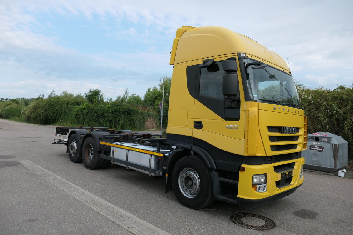 IVECO STRALIS AS 260 S42 Y/FS-CM ECO LBW AHK KLIMA INT - Kontejnerski tovornjak/ Tovornjak z zamenljivim tovoriščem: slika 3 IVECO STRALIS AS 260 S42 Y/FS-CM ECO LBW AHK KLIMA INT - Kontejnerski tovornjak/ Tovornjak z zamenljivim tovoriščem: slika 3
