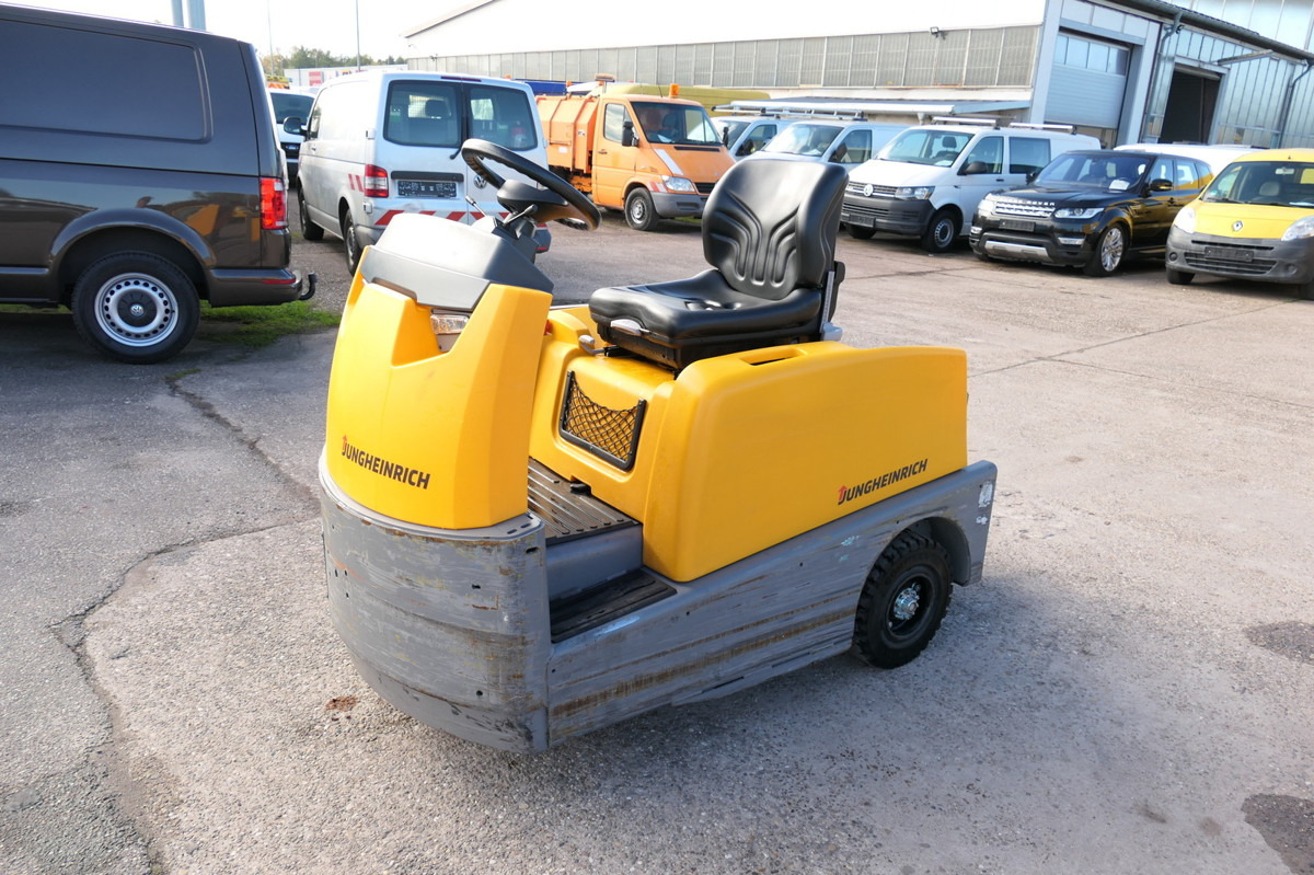JUNGHEINRICH EZS 570 Schlepper - Vlečni traktor: slika 2 JUNGHEINRICH EZS 570 Schlepper - Vlečni traktor: slika 2
