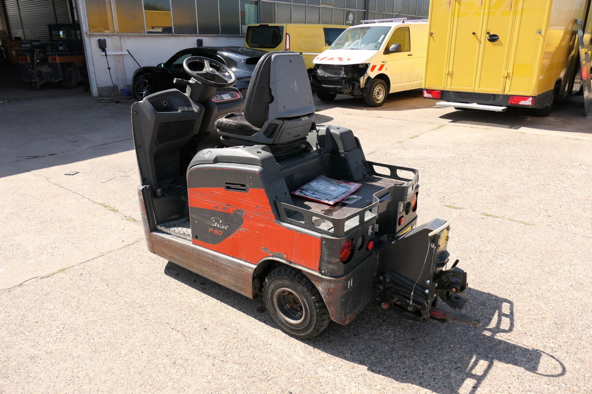 LINDE P 60 Z Schlepper Batterie 16/2019 3-Rad - Vlečni traktor: slika 4 LINDE P 60 Z Schlepper Batterie 16/2019 3-Rad - Vlečni traktor: slika 4