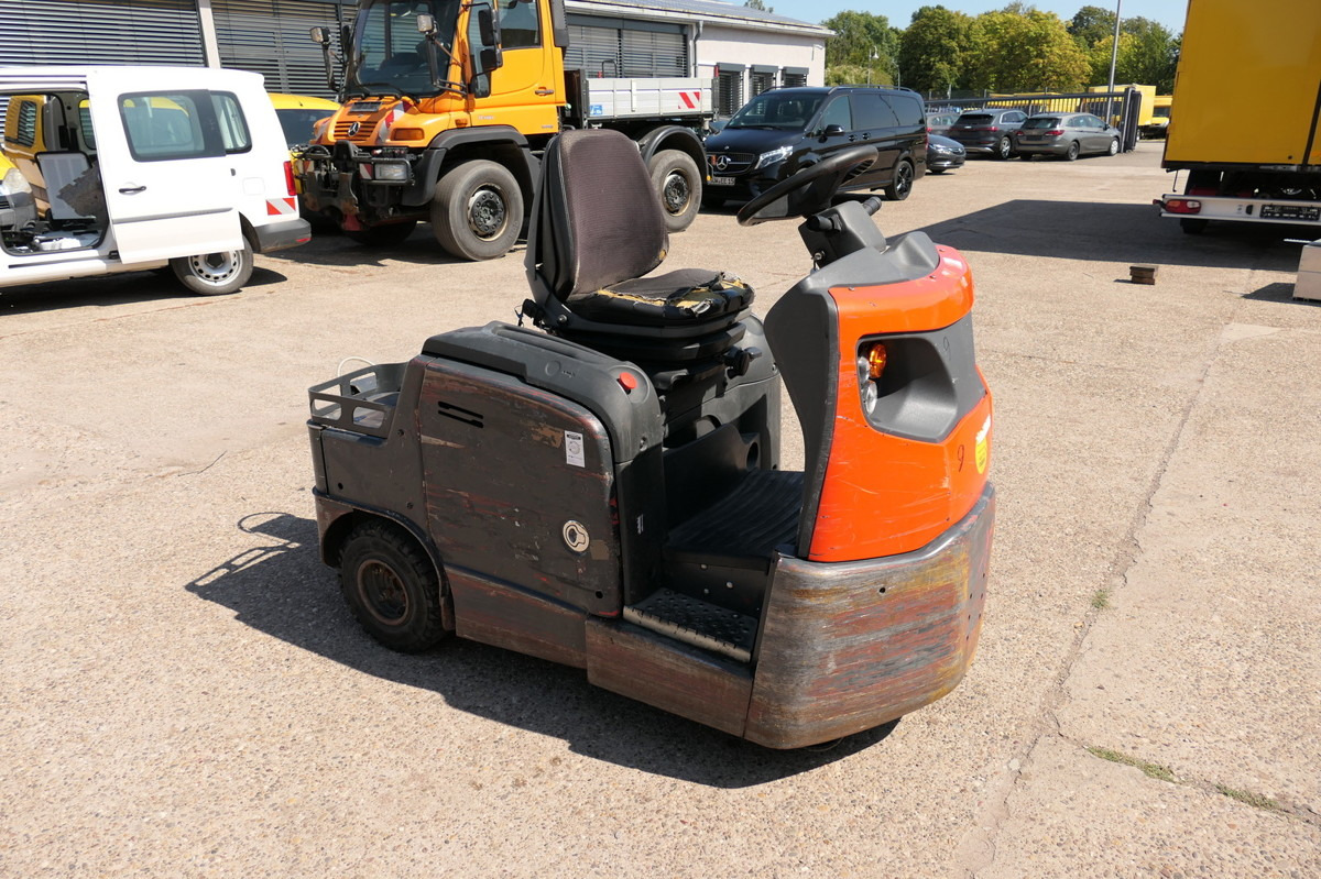 LINDE P 60 Z Schlepper Batterie 16/2019 3-Rad - Vlečni traktor: slika 2 LINDE P 60 Z Schlepper Batterie 16/2019 3-Rad - Vlečni traktor: slika 2