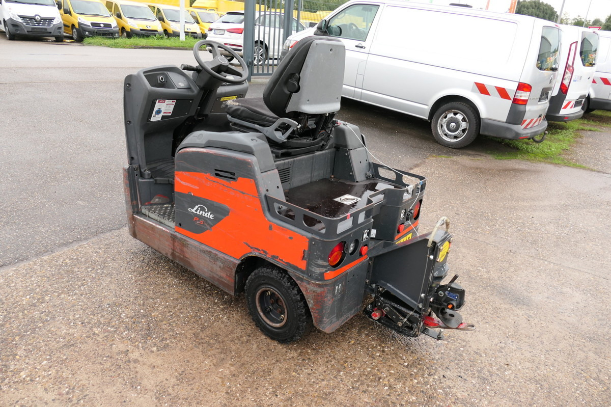 LINDE P 60 Z Schlepper Batterie 25/2017 - Vlečni traktor: slika 4 LINDE P 60 Z Schlepper Batterie 25/2017 - Vlečni traktor: slika 4