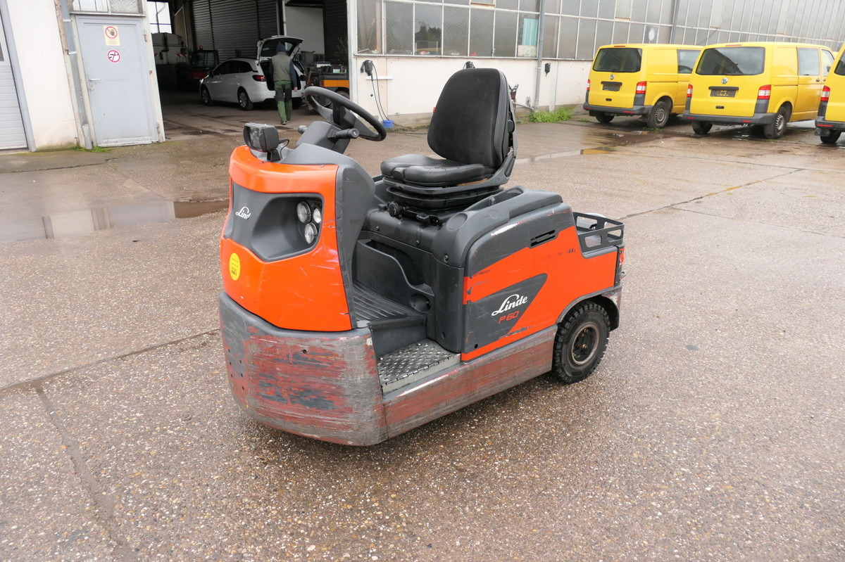 LINDE P 60 Z Schlepper Batterie 40/2020 3-Rad - Vlečni traktor: slika 2 LINDE P 60 Z Schlepper Batterie 40/2020 3-Rad - Vlečni traktor: slika 2
