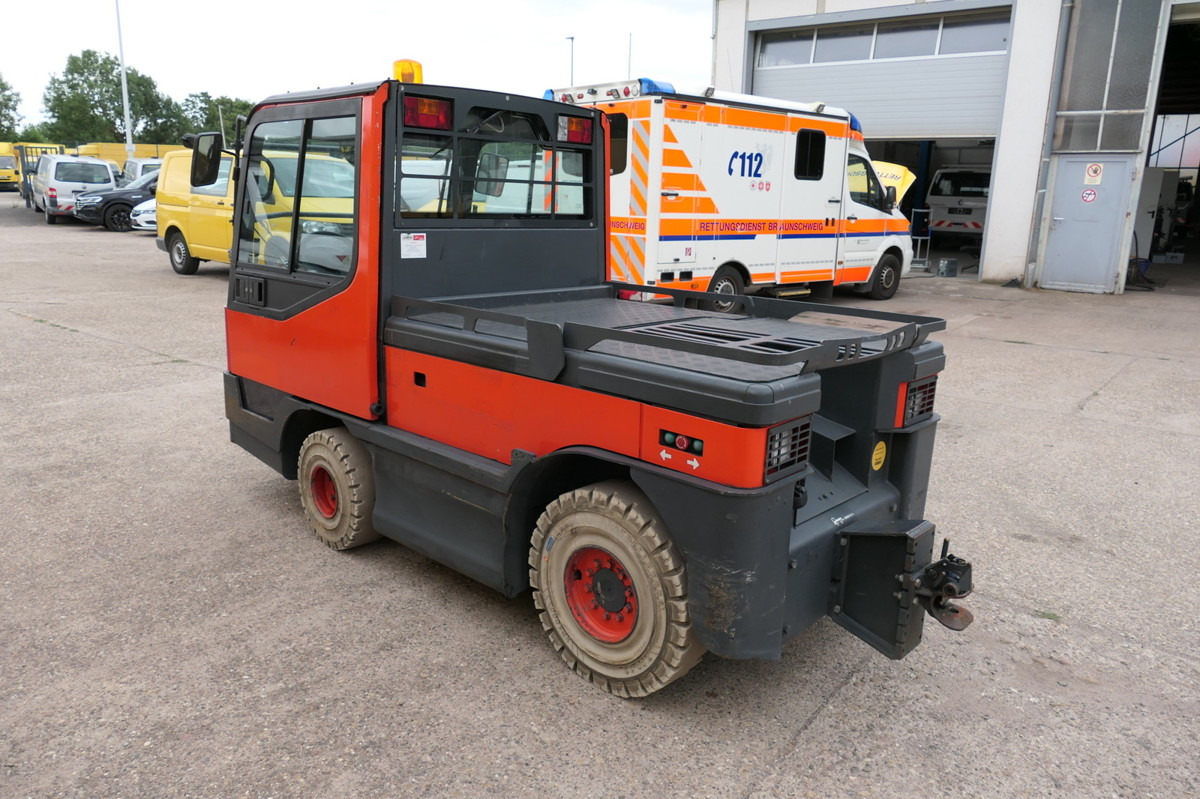 LINDE P250 Schlepper AHK Batterie 10/2022 Schiebetüren - Vlečni traktor: slika 4 LINDE P250 Schlepper AHK Batterie 10/2022 Schiebetüren - Vlečni traktor: slika 4