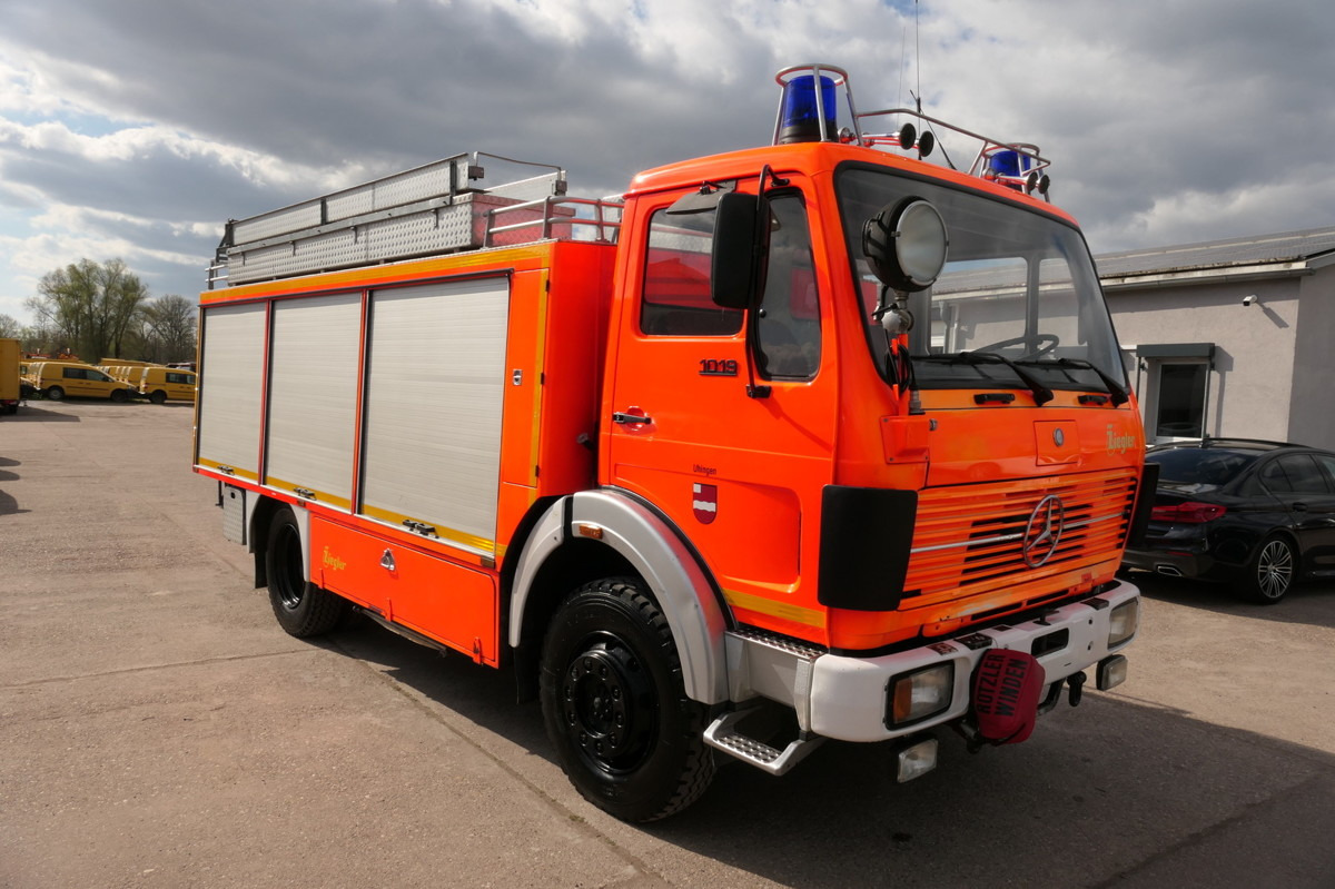 MERCEDES-BENZ 1019 AF Rüstwagen 4x4 TOP ZUSTAND - Gasilsko vozilo: slika 3 MERCEDES-BENZ 1019 AF Rüstwagen 4x4 TOP ZUSTAND - Gasilsko vozilo: slika 3