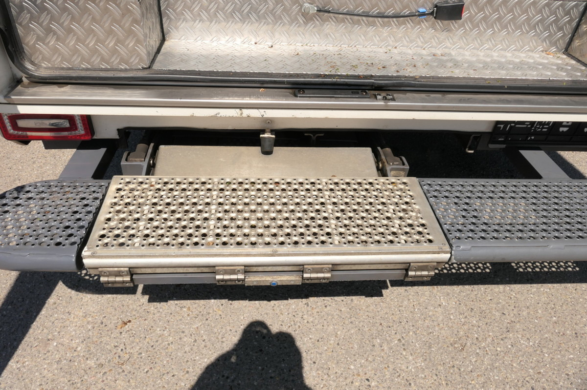 Reševalno vozilo MERCEDES-BENZ Sprinter 519 CDI Klima Krankenwagen: slika 13