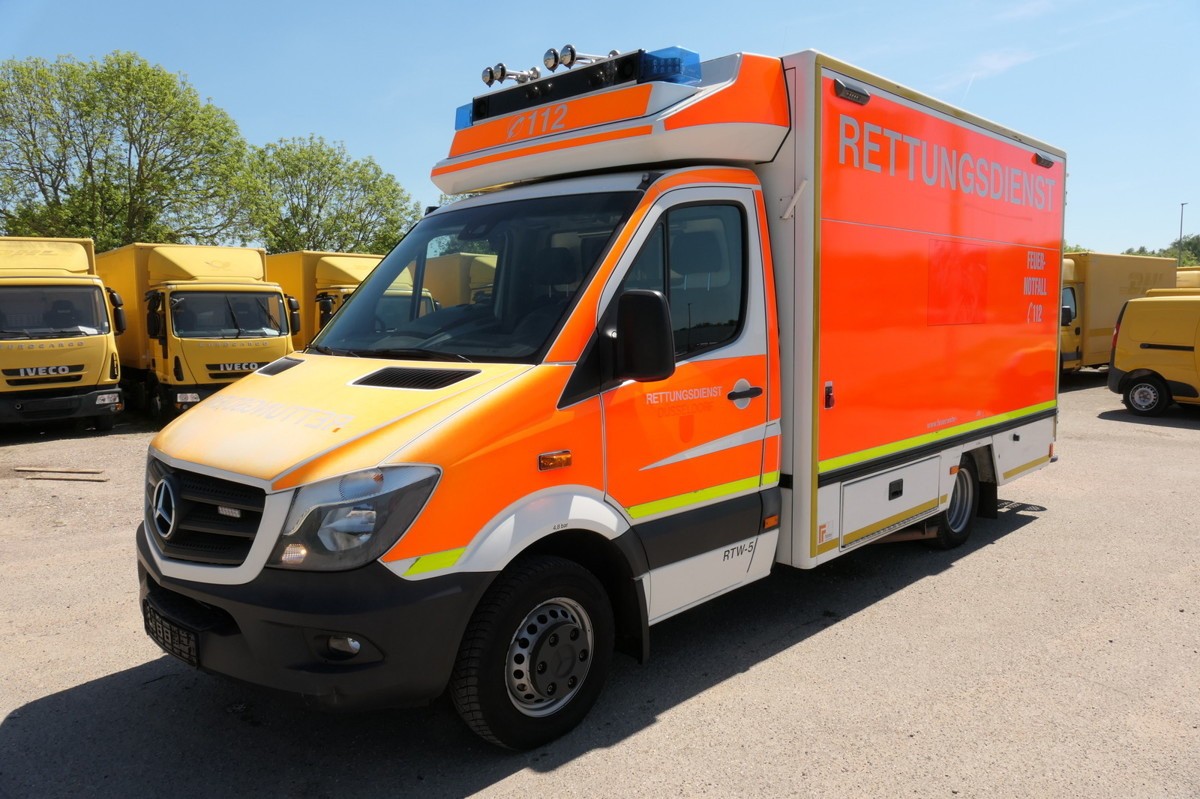 MERCEDES-BENZ Sprinter 519 CDI Klima Krankenwagen - Reševalno vozilo: slika 1 MERCEDES-BENZ Sprinter 519 CDI Klima Krankenwagen - Reševalno vozilo: slika 1