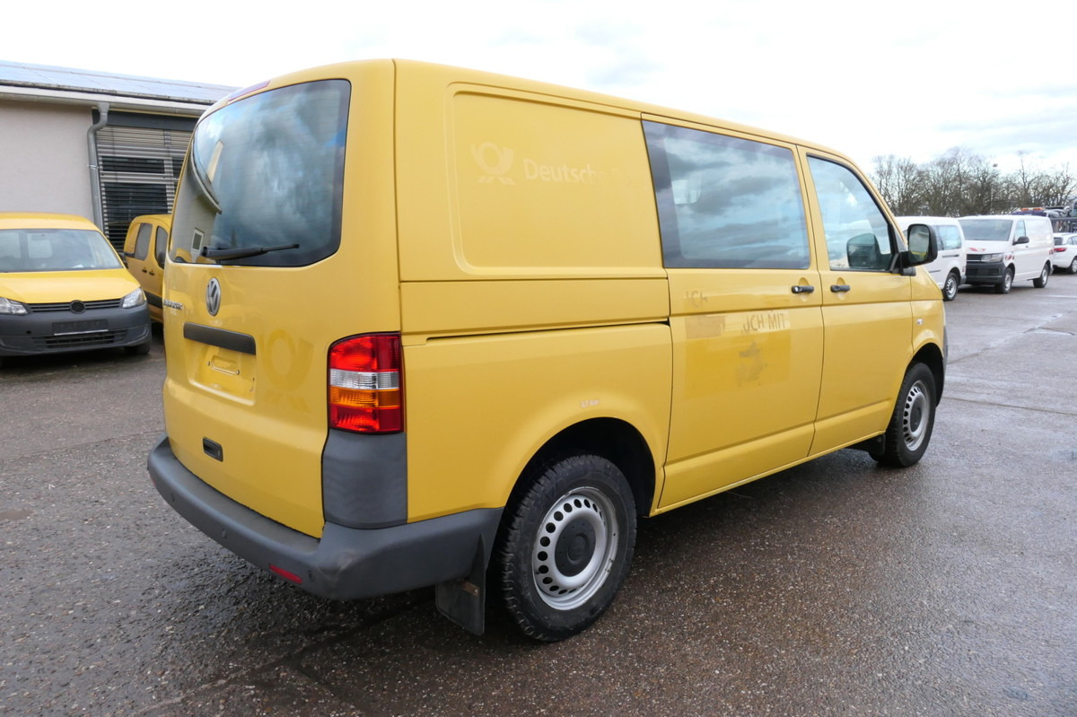 VW T5 Transporter 1.9 TDI PARKTRONIK 2xSCHIEBETÜR - Mali kombi: slika 4 VW T5 Transporter 1.9 TDI PARKTRONIK 2xSCHIEBETÜR - Mali kombi: slika 4