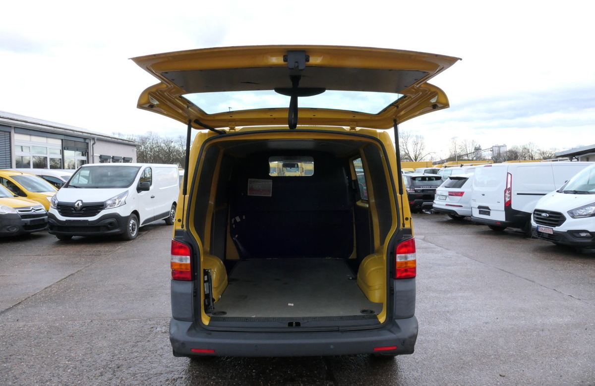 VW T5 Transporter 1.9 TDI PARKTRONIK 2xSCHIEBETÜR lizing VW T5 Transporter 1.9 TDI PARKTRONIK 2xSCHIEBETÜR: slika 9 VW T5 Transporter 1.9 TDI PARKTRONIK 2xSCHIEBETÜR lizing VW T5 Transporter 1.9 TDI PARKTRONIK 2xSCHIEBETÜR: slika 9