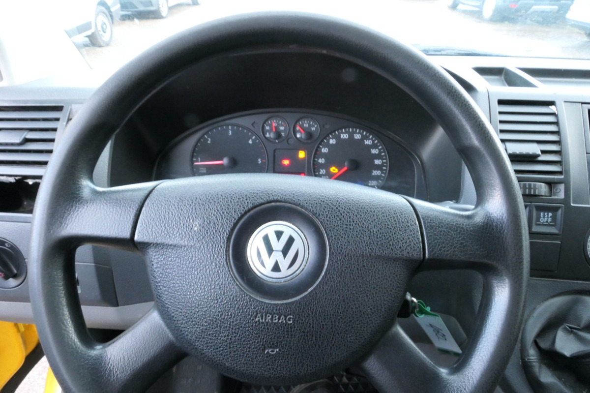 VW T5 Transporter 1.9 TDI PARKTRONIK 2xSCHIEBETÜR lizing VW T5 Transporter 1.9 TDI PARKTRONIK 2xSCHIEBETÜR: slika 14 VW T5 Transporter 1.9 TDI PARKTRONIK 2xSCHIEBETÜR lizing VW T5 Transporter 1.9 TDI PARKTRONIK 2xSCHIEBETÜR: slika 14