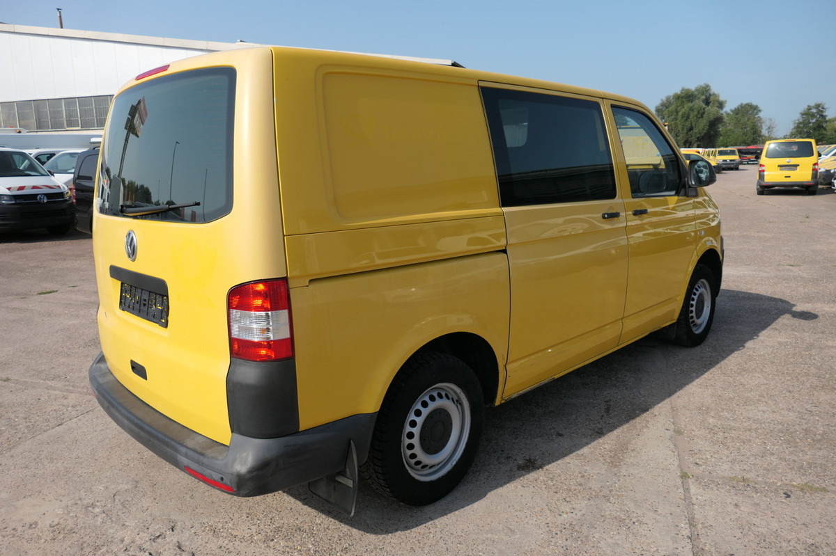 VW T5 Transporter 2.0 TDI 2-Sitzer CoC 2xSCHIEBETÜR - Mali kombi: slika 4 VW T5 Transporter 2.0 TDI 2-Sitzer CoC 2xSCHIEBETÜR - Mali kombi: slika 4