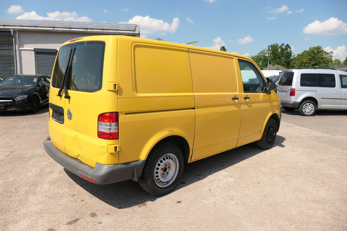 VW T5 Transporter 2.0 TDI 2-Sitzer Flügeltür EURO5 - Mali kombi: slika 4 VW T5 Transporter 2.0 TDI 2-Sitzer Flügeltür EURO5 - Mali kombi: slika 4