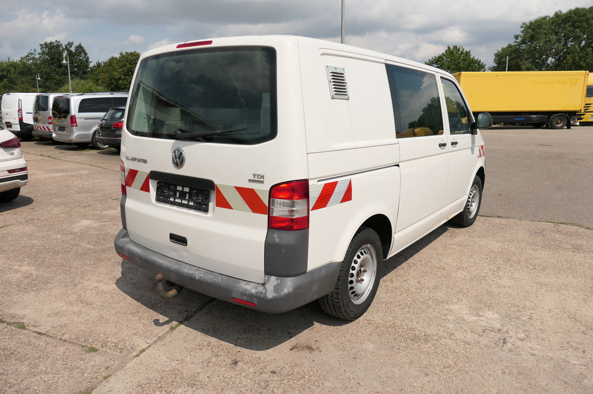 VW T5 Transporter 2.0 TDI 4Motion 3Sitzer AHK KLIMA - Mali kombi: slika 4 VW T5 Transporter 2.0 TDI 4Motion 3Sitzer AHK KLIMA - Mali kombi: slika 4