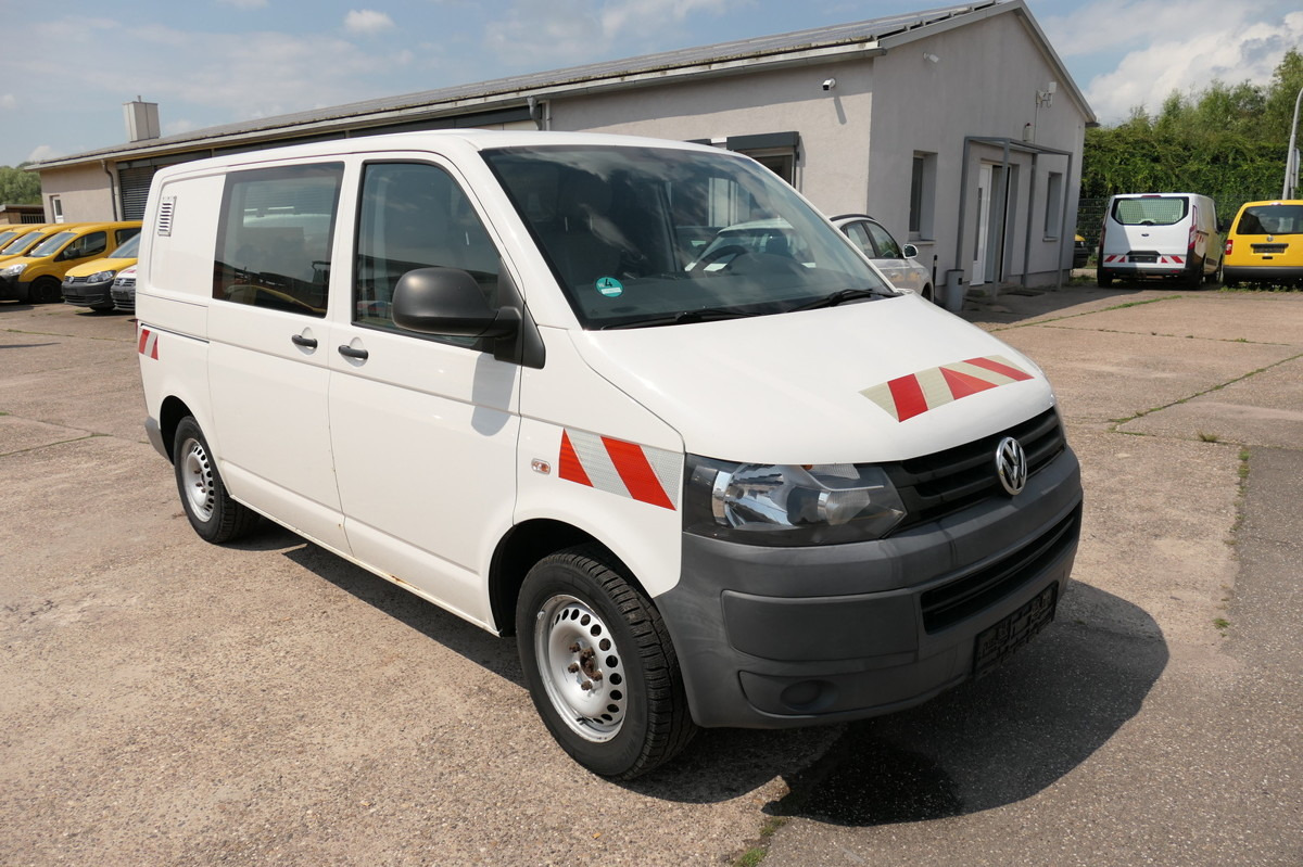 VW T5 Transporter 2.0 TDI 4Motion 3Sitzer AHK KLIMA - Mali kombi: slika 2 VW T5 Transporter 2.0 TDI 4Motion 3Sitzer AHK KLIMA - Mali kombi: slika 2