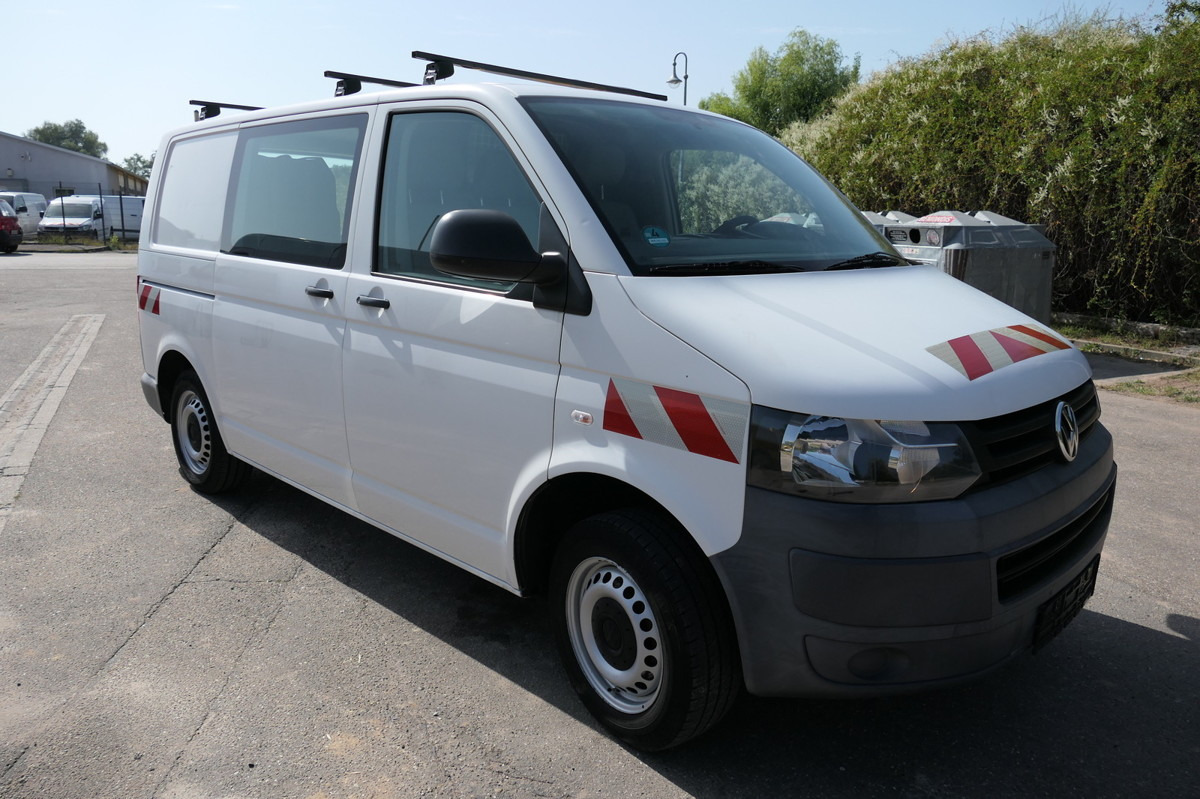 VW T5 Transporter 2.0 TDI 4Motion 3Sitzer AHK KLIMA - Mali kombi: slika 3 VW T5 Transporter 2.0 TDI 4Motion 3Sitzer AHK KLIMA - Mali kombi: slika 3