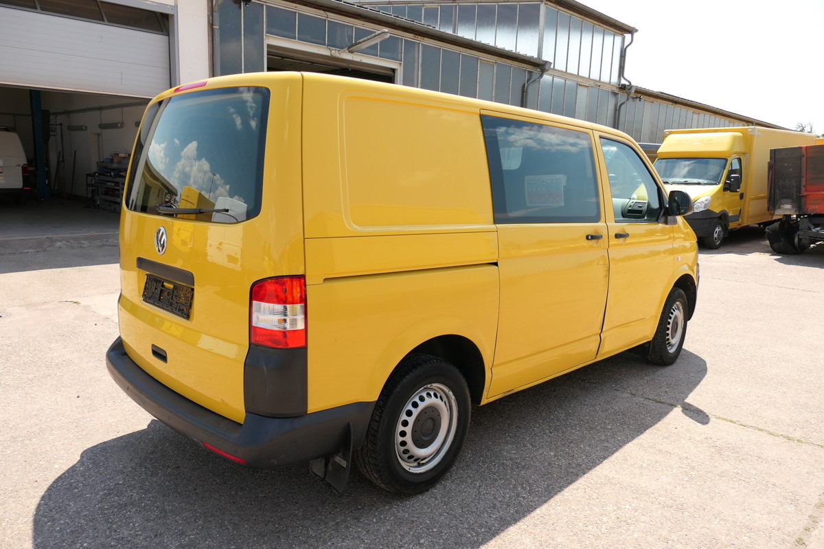 VW T5 Transporter 2.0 TDI EURO-5 CoC 2xSCHIEBETÜR P - Mali kombi: slika 4 VW T5 Transporter 2.0 TDI EURO-5 CoC 2xSCHIEBETÜR P - Mali kombi: slika 4