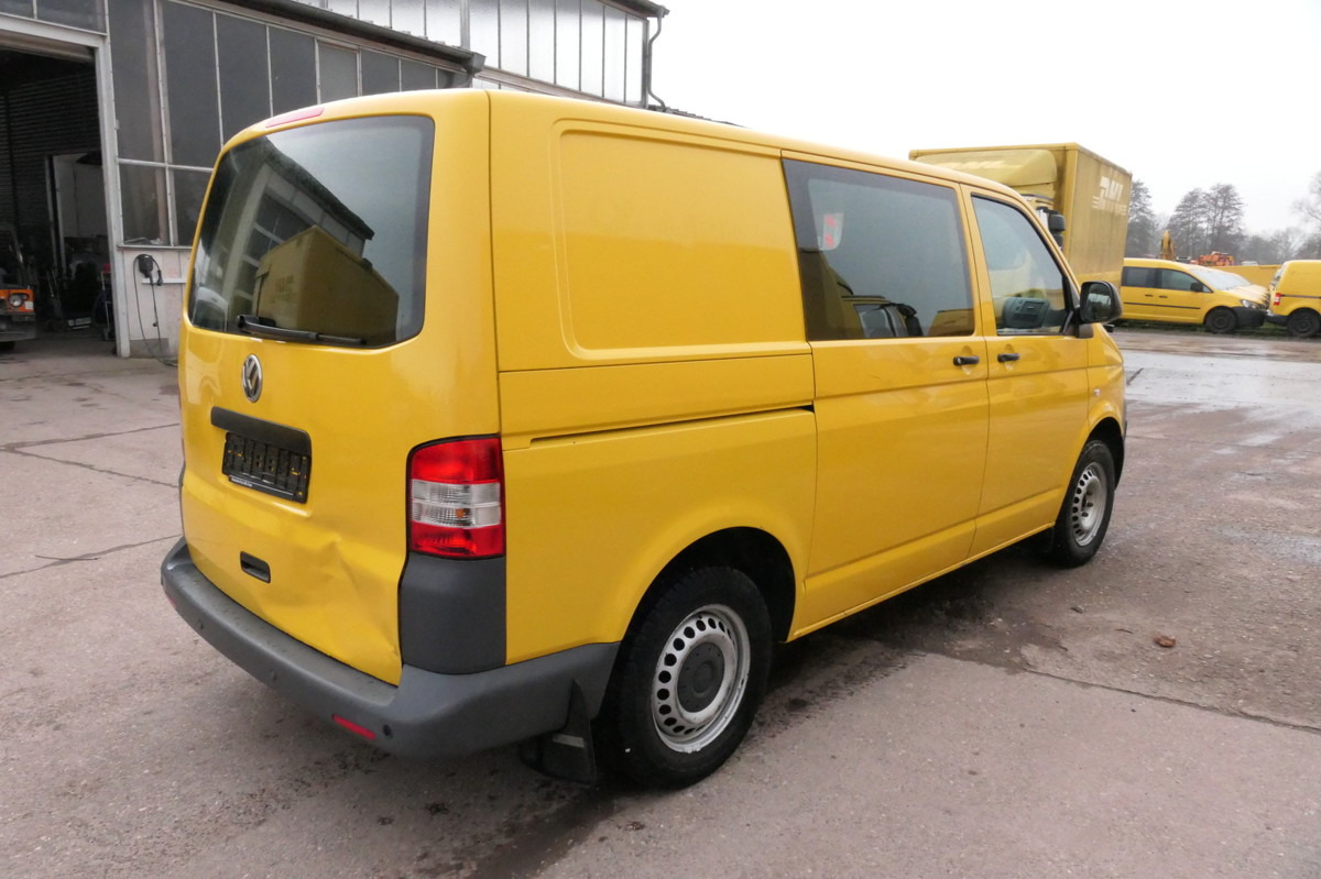 VW T5 Transporter 2.0 TDI PARKTRONIK EURO-5 2xSCHIE - Mali kombi: slika 4 VW T5 Transporter 2.0 TDI PARKTRONIK EURO-5 2xSCHIE - Mali kombi: slika 4
