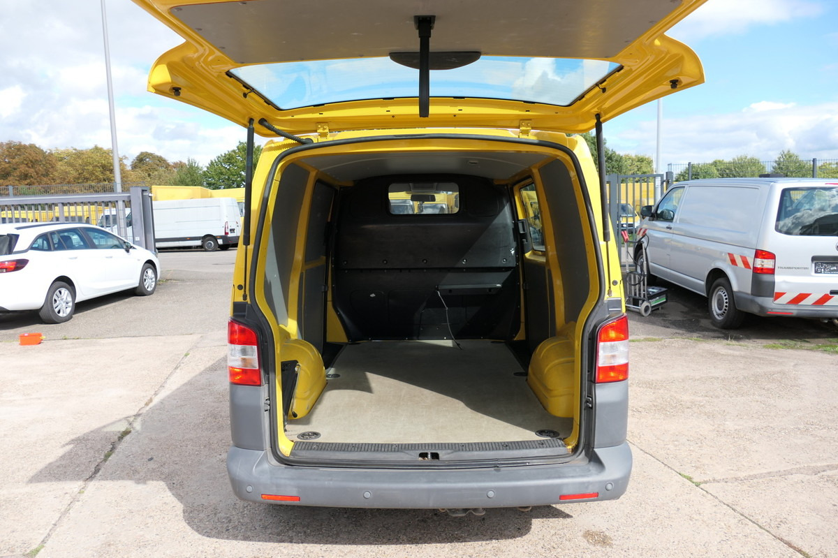 VW T5 Transporter 2.0 TDI PARKTRONIK EURO-5 2xSCHIE - Mali kombi: slika 5 VW T5 Transporter 2.0 TDI PARKTRONIK EURO-5 2xSCHIE - Mali kombi: slika 5